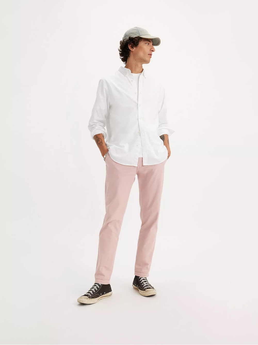NWT Levi’s Men’s XX Chino EZ in pink